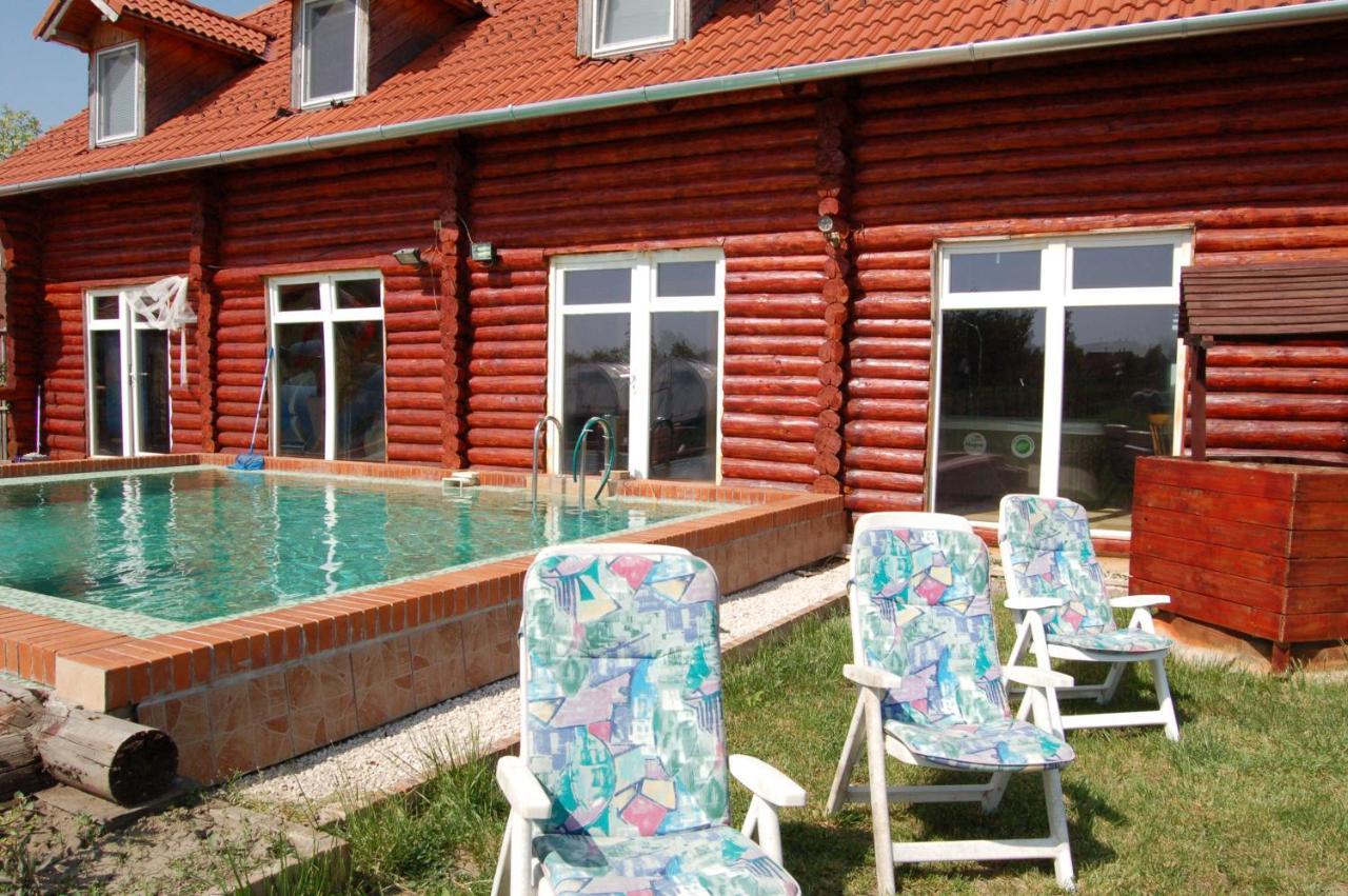 Roenk-Wellness Panzio Mezopeterd Bed & Breakfast Dış mekan fotoğraf