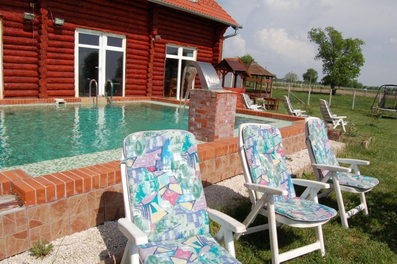 Roenk-Wellness Panzio Mezopeterd Bed & Breakfast Dış mekan fotoğraf
