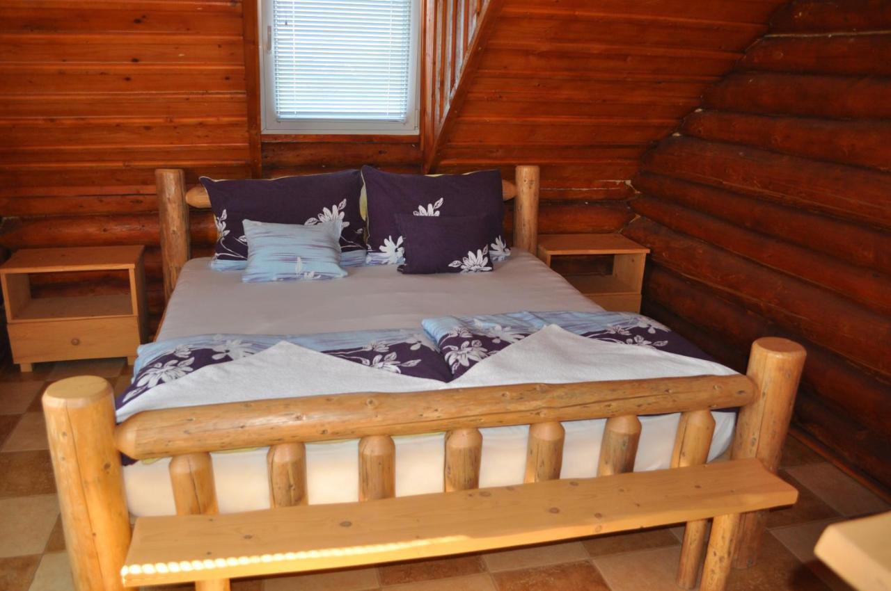 Roenk-Wellness Panzio Mezopeterd Bed & Breakfast Dış mekan fotoğraf
