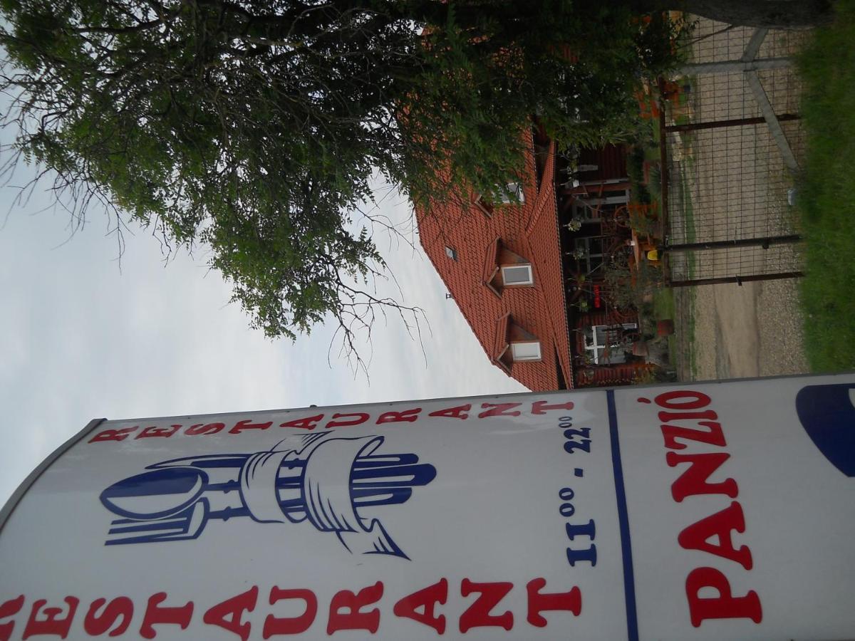 Roenk-Wellness Panzio Mezopeterd Bed & Breakfast Dış mekan fotoğraf