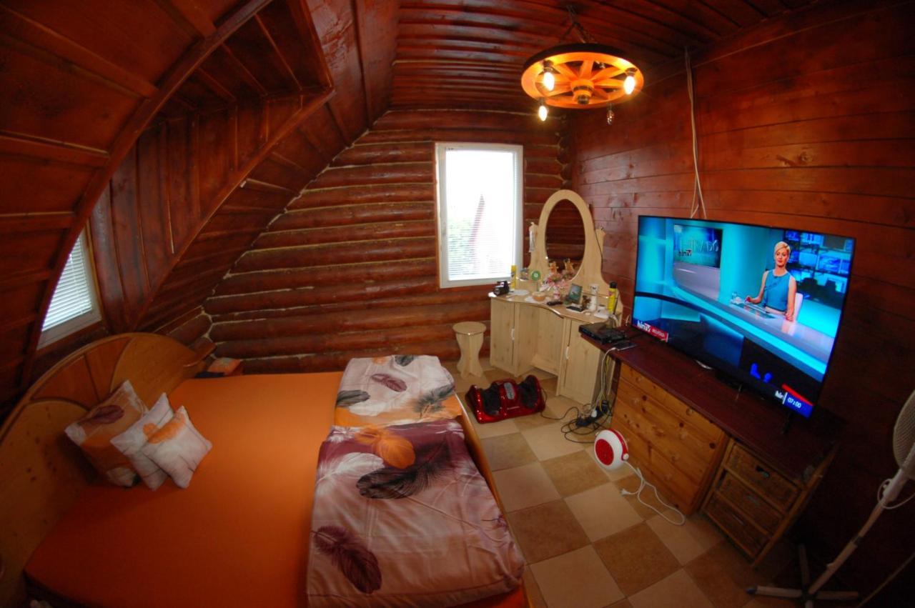 Roenk-Wellness Panzio Mezopeterd Bed & Breakfast Dış mekan fotoğraf