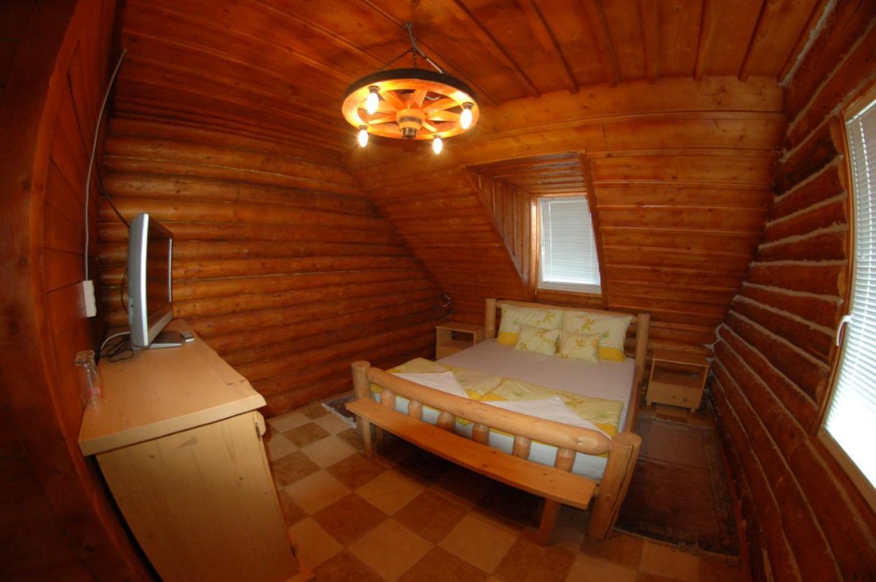 Roenk-Wellness Panzio Mezopeterd Bed & Breakfast Dış mekan fotoğraf