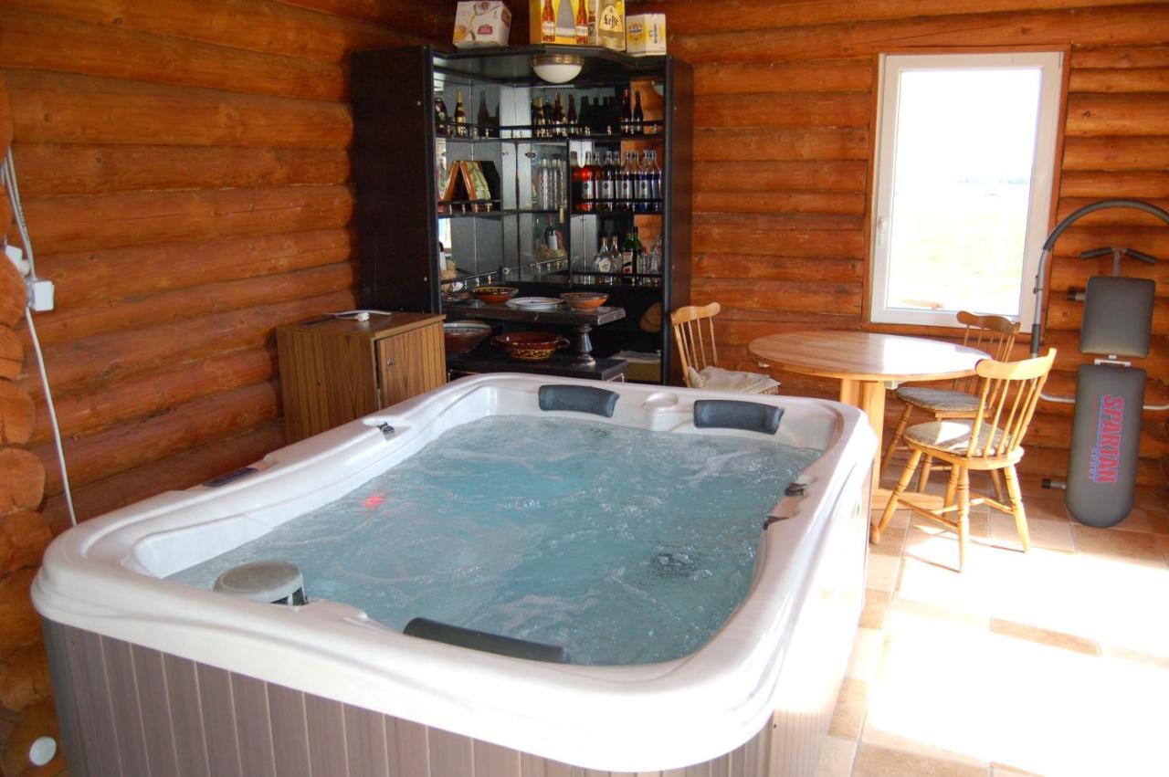 Roenk-Wellness Panzio Mezopeterd Bed & Breakfast Dış mekan fotoğraf